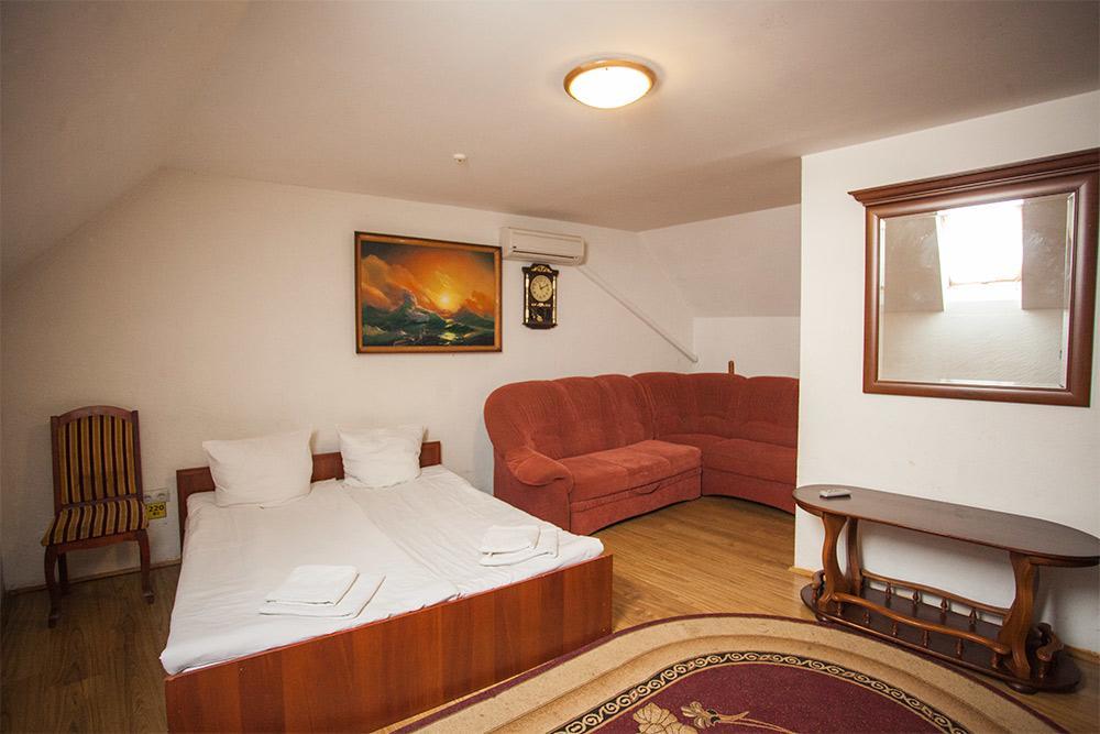 Gracia Hotell Berehove  Eksteriør bilde